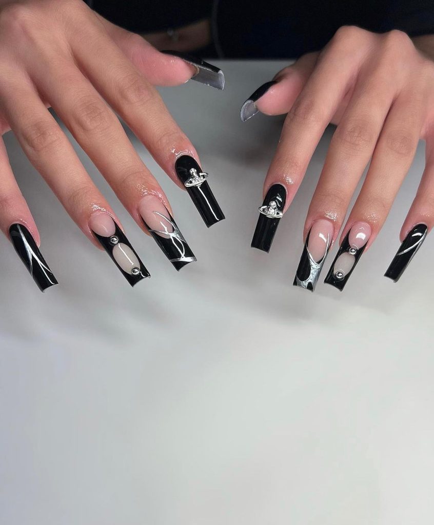 black acrylic nails