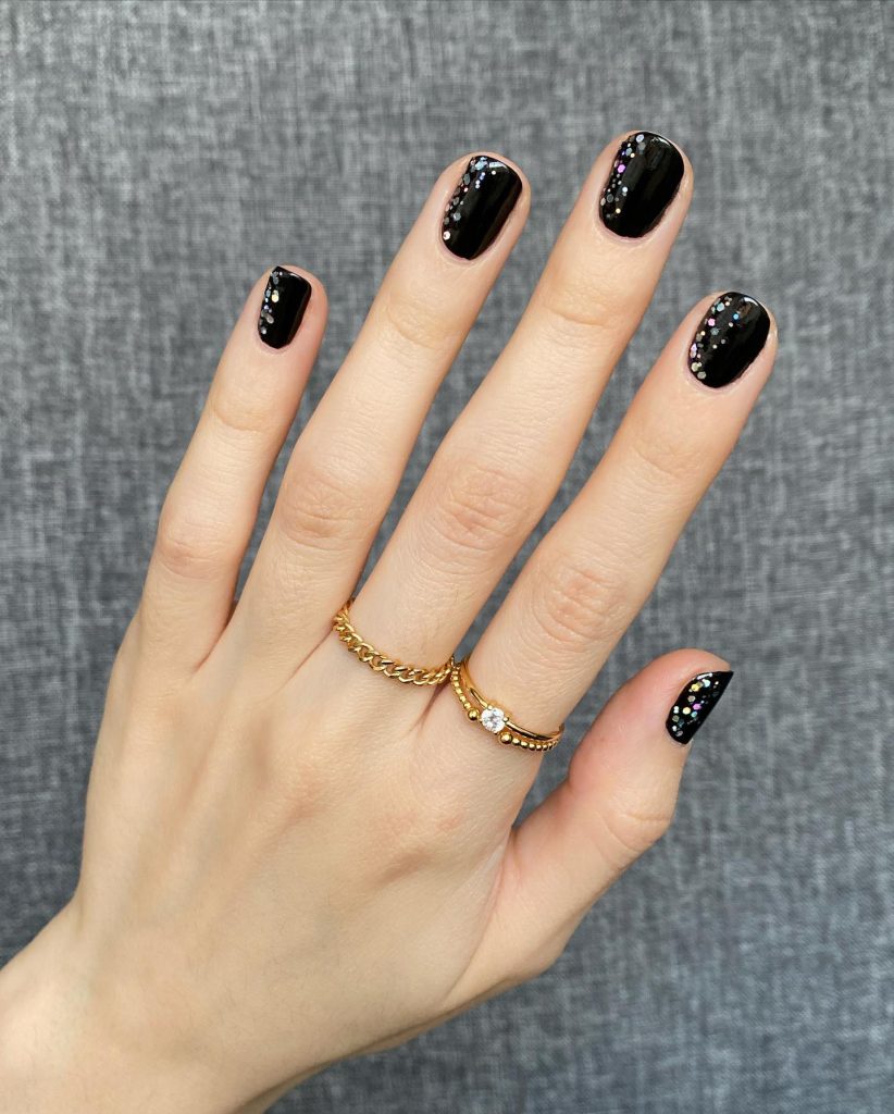 black solid nails