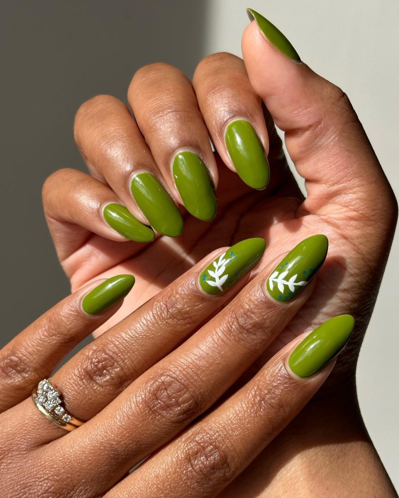 green nails for dark skin