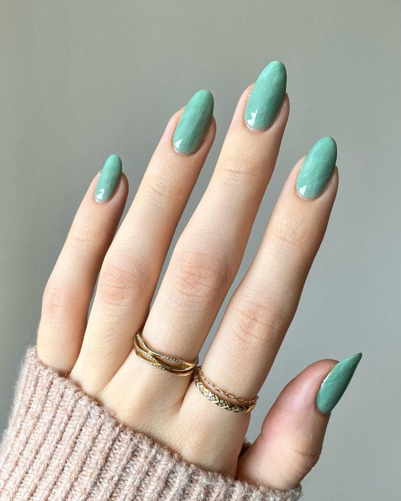 jade-solid-nails