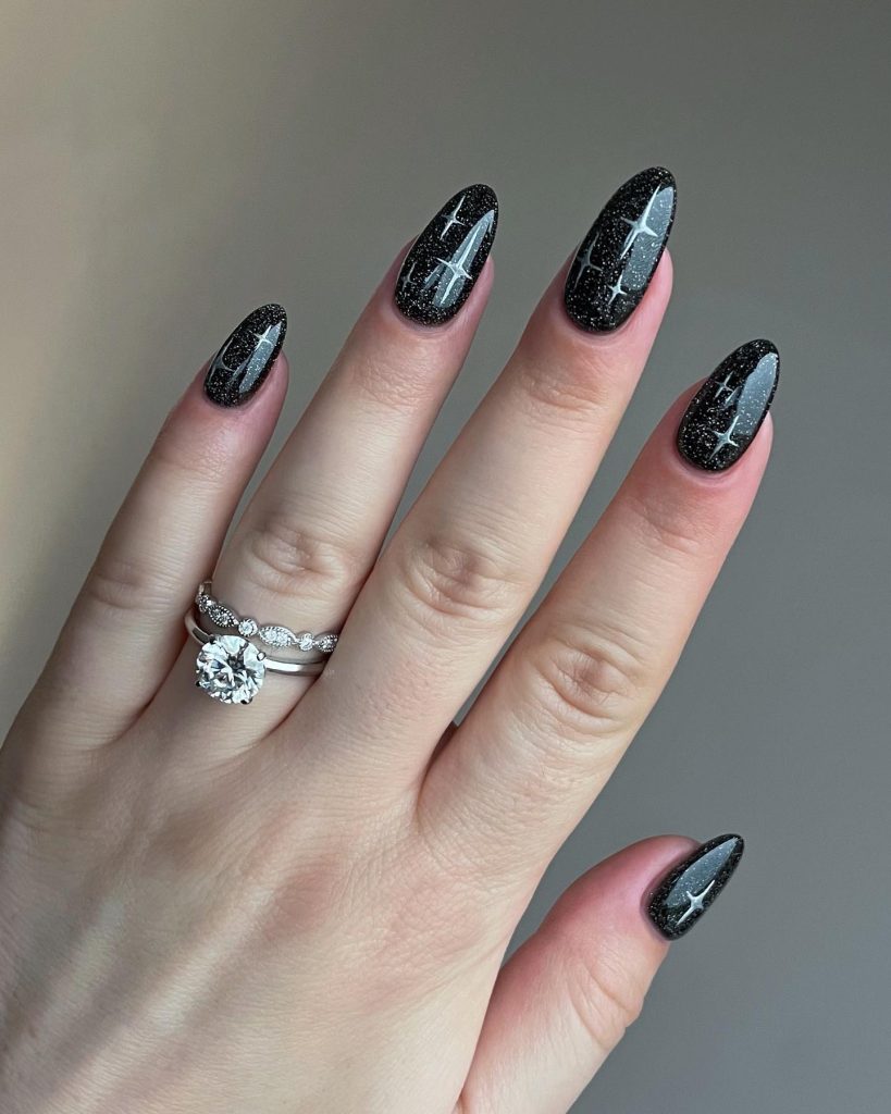 black shiny nails