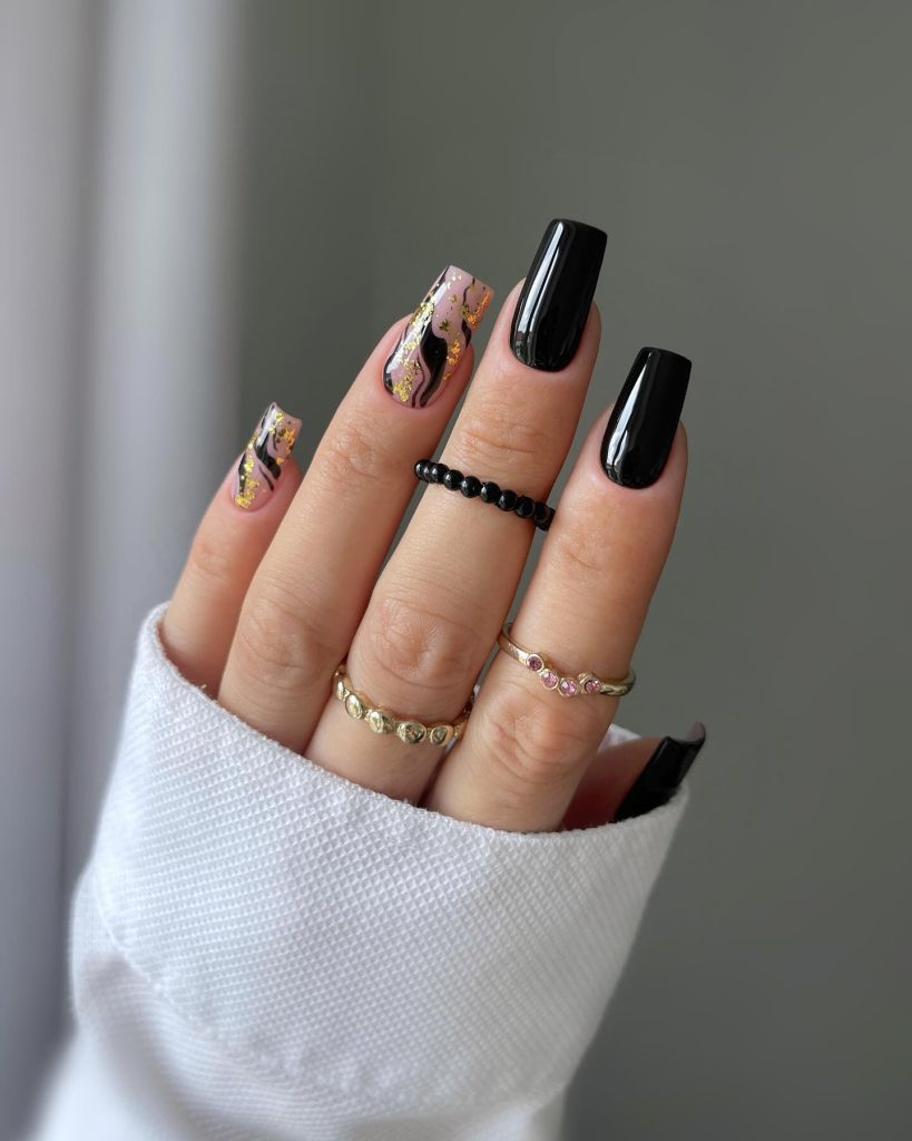 black stunning nails