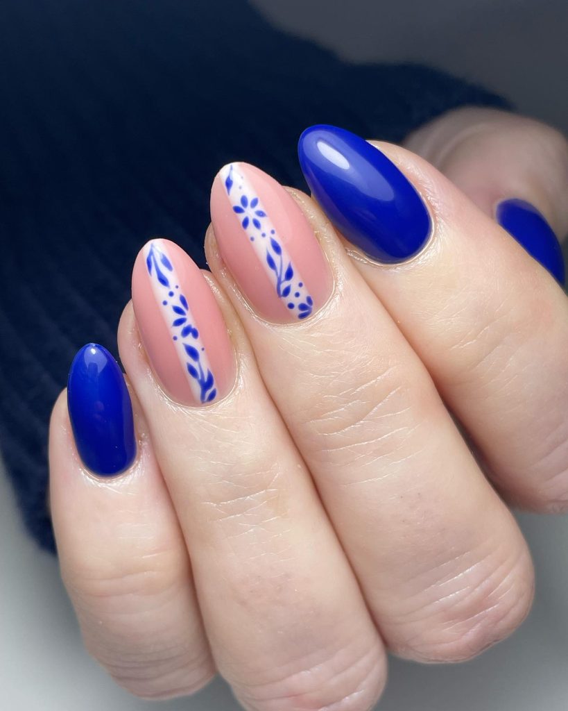 blue spring nails