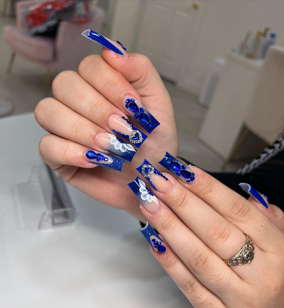 blue stylish nails