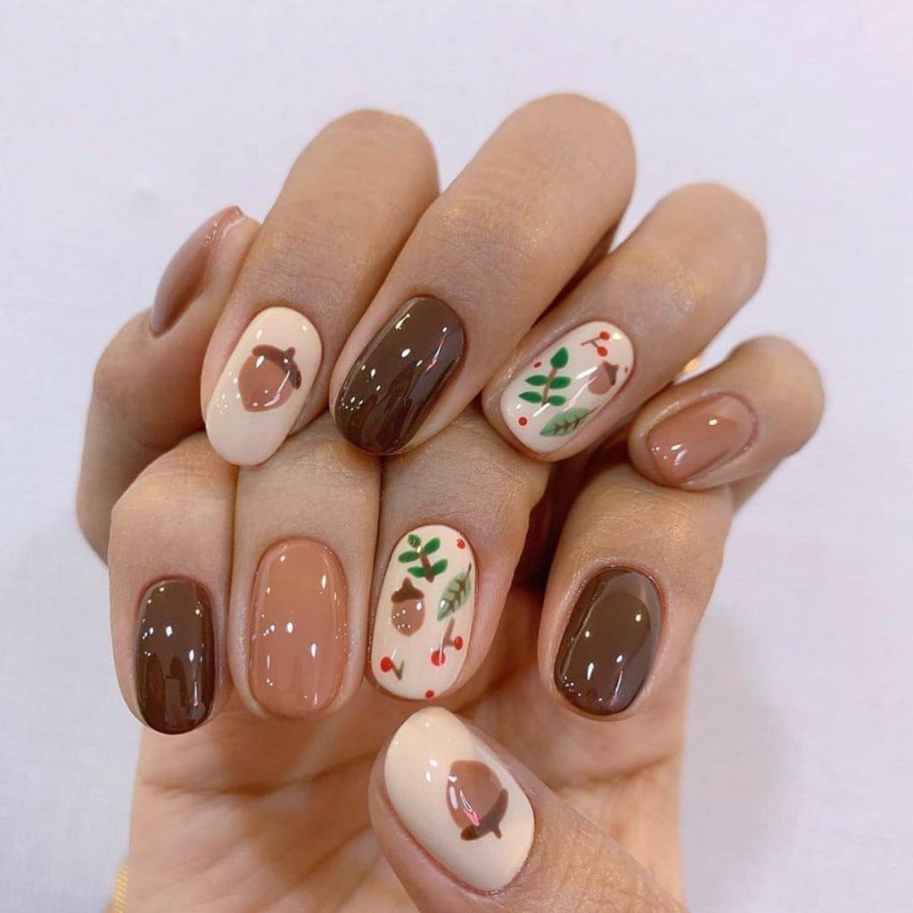 cream thankgiving nails