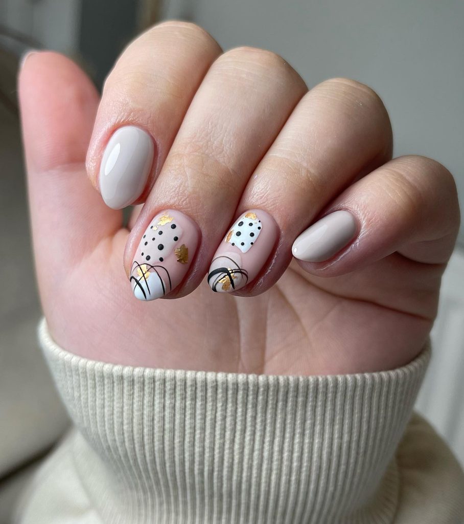 cute minimalist nail