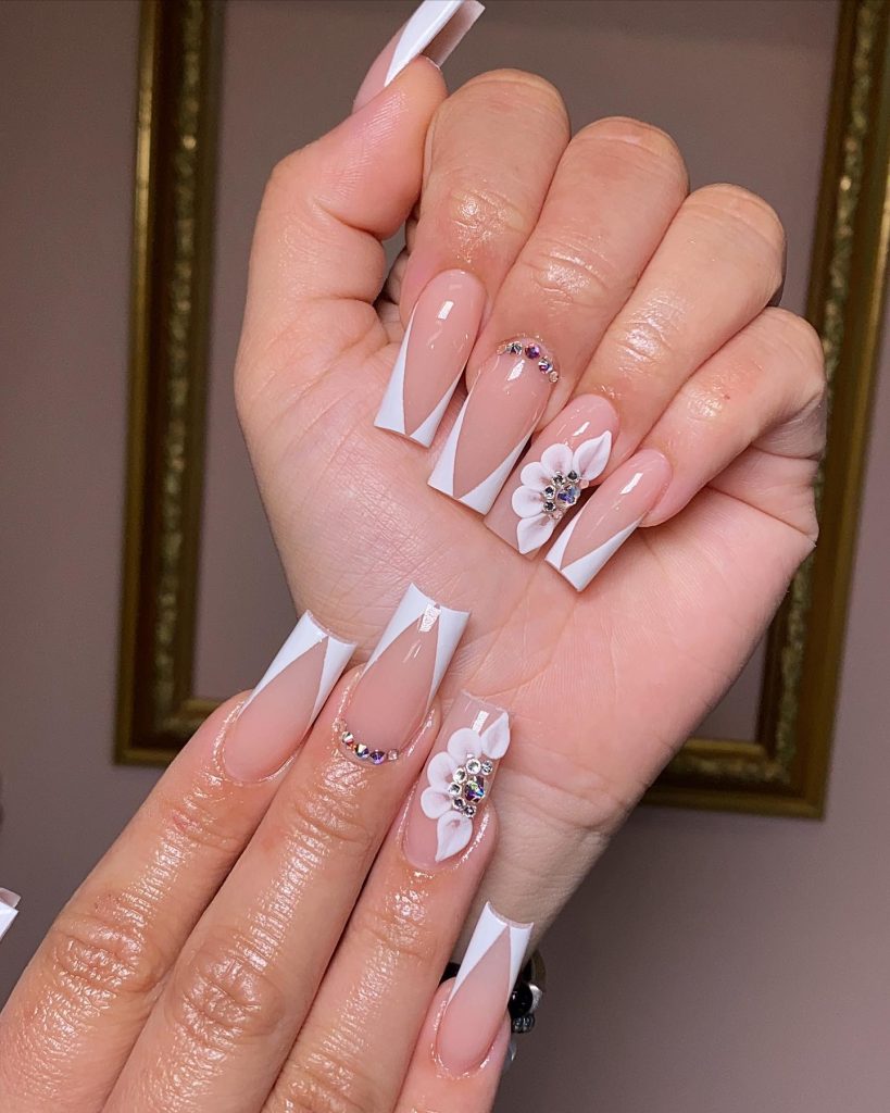 flower art white acrylic nails