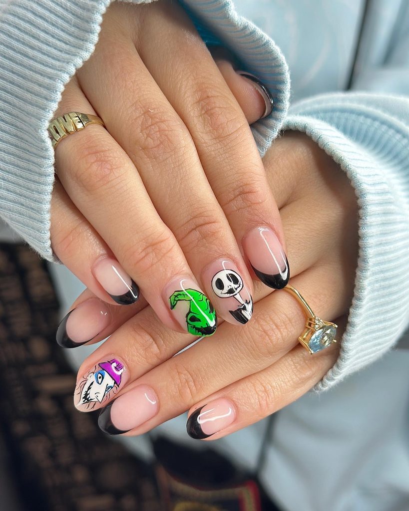 funky short nails