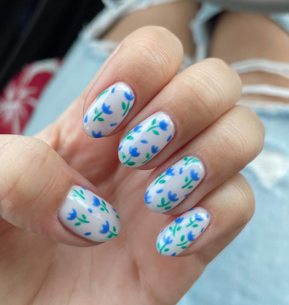 handpaint spring nails