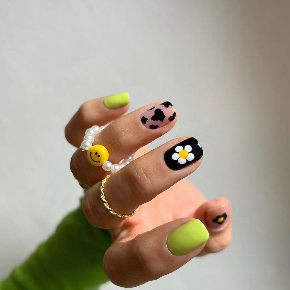 parrot shortnail design