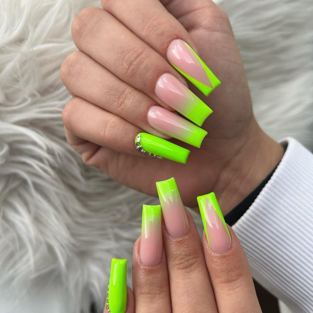 parrot swarovski nails