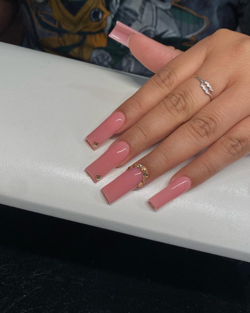 peach swarovski nails