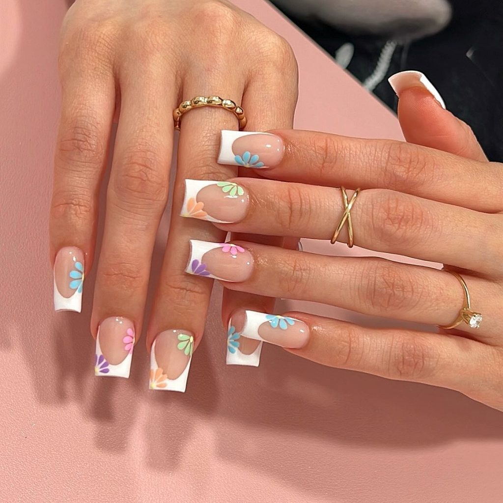 printed white acrylic nails