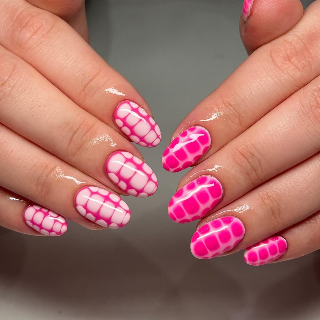 rosepink minimalist nails