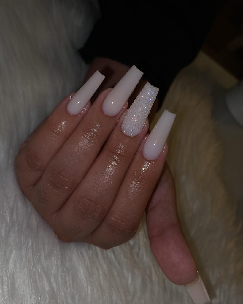 shimmery white nails