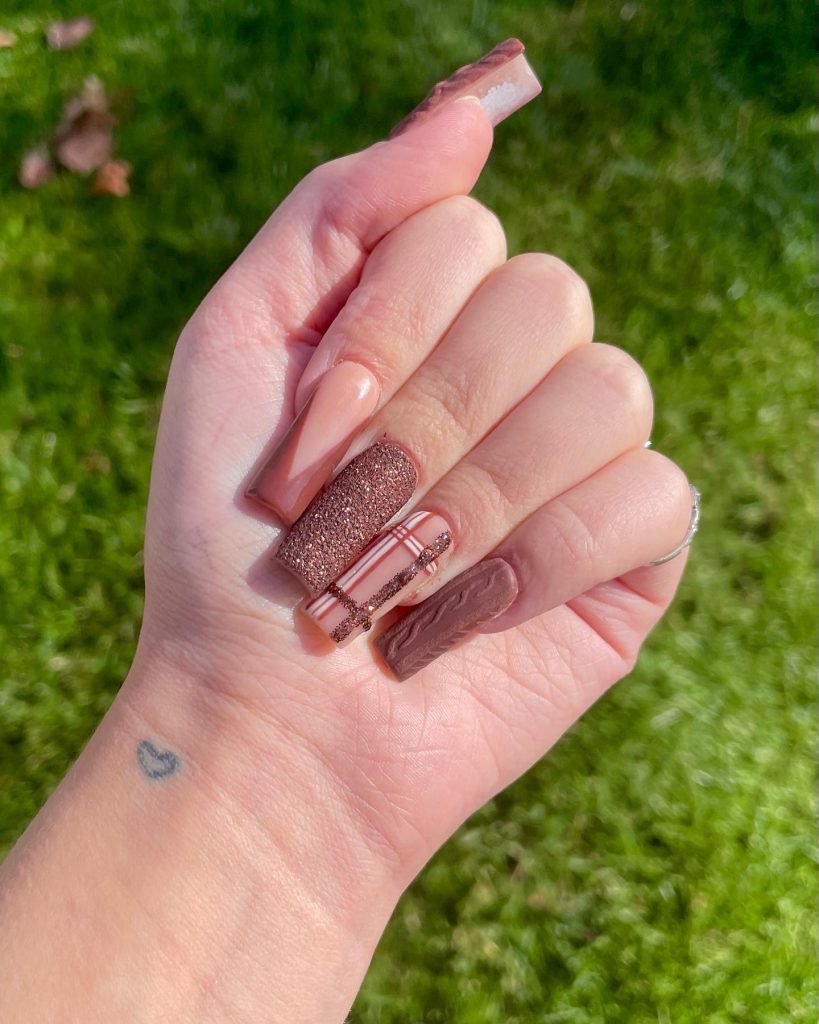 shiny thankgiving nails