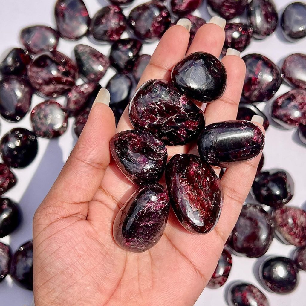 Garnet stone