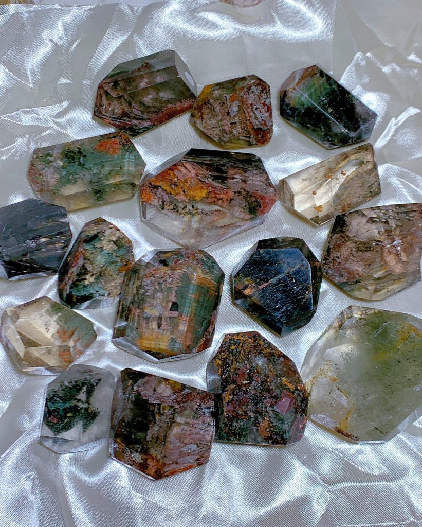 black tourmalin crystal