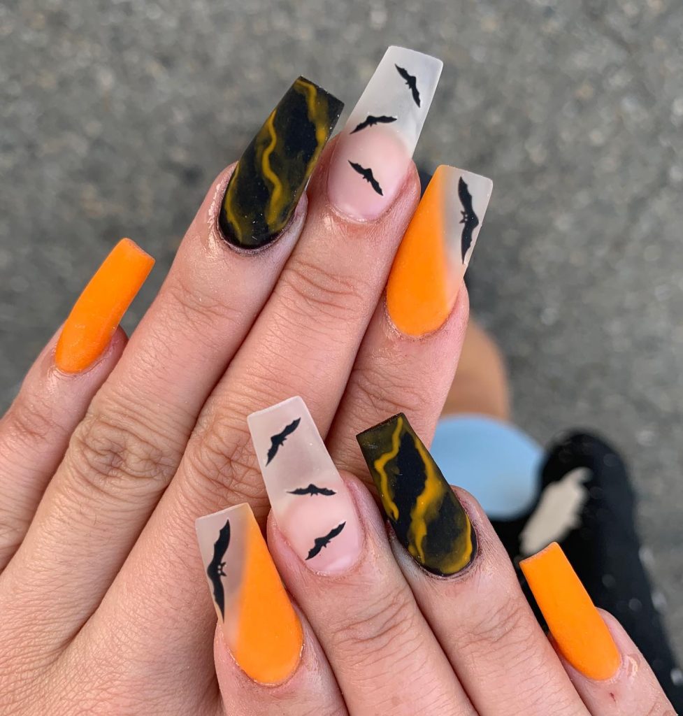 coffin hallowen nails