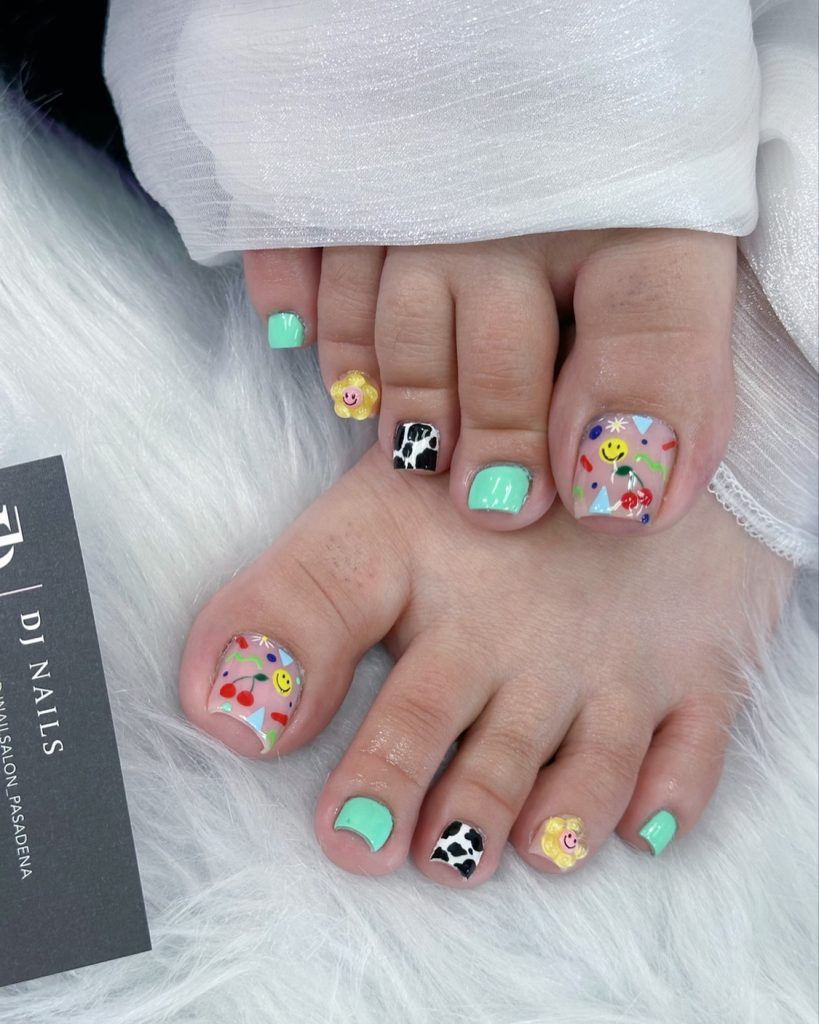 cool summer pedicure