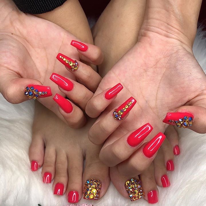 gorgeous red toe nails