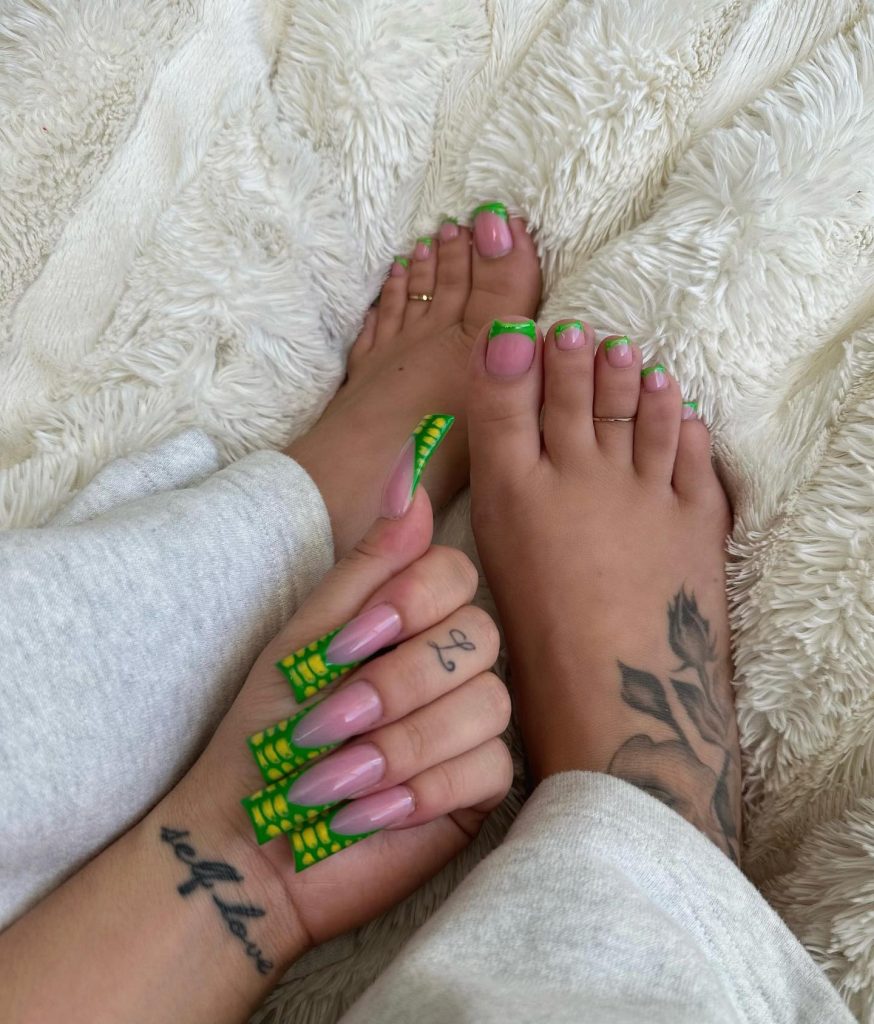 green toe hand nails