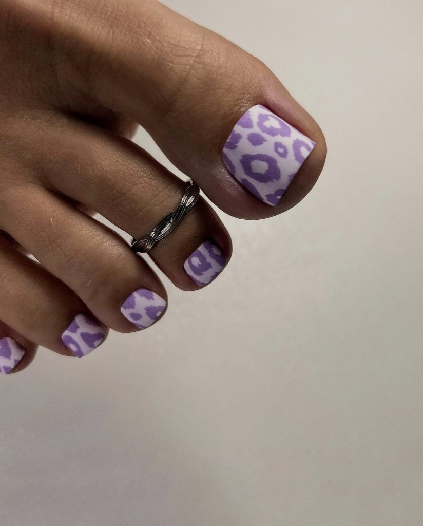 printed summer pedicure