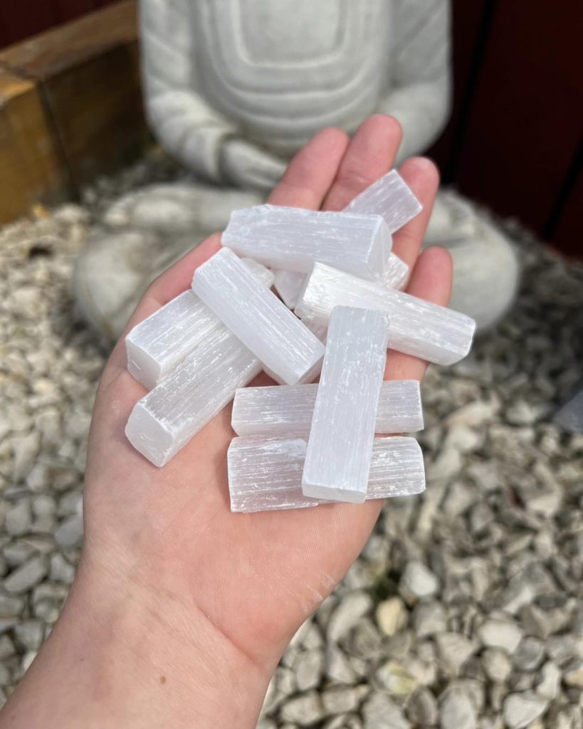 salenite crystal