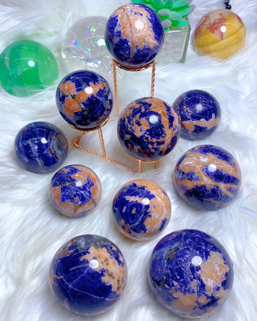 sodalite crystal