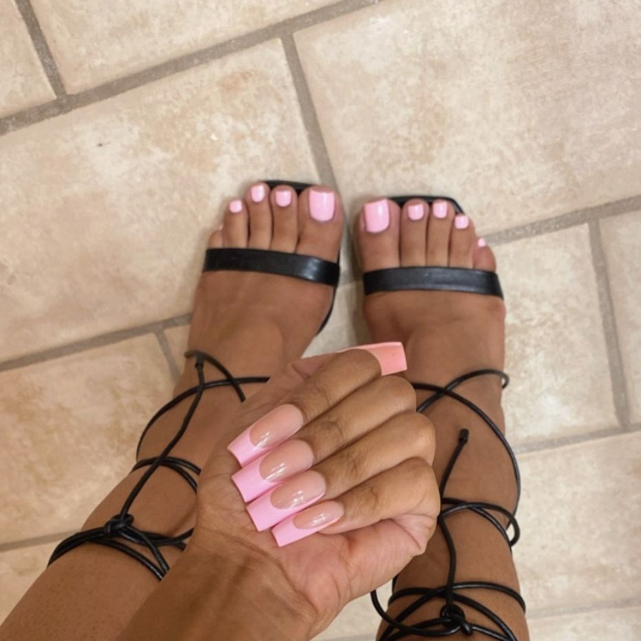 soft pink toe hand nails