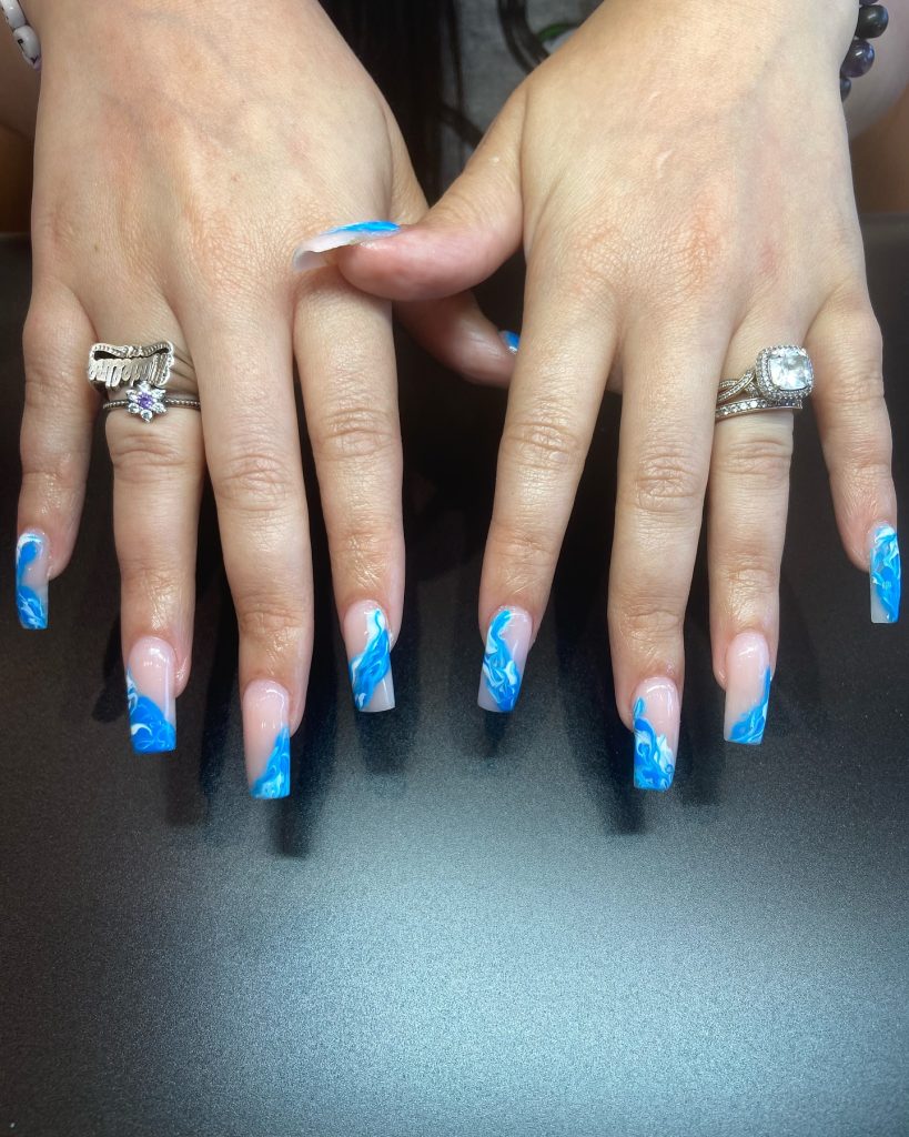 wavy beavh nails