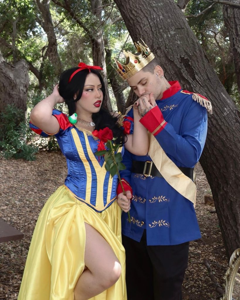 beautiful couple halloween costumes