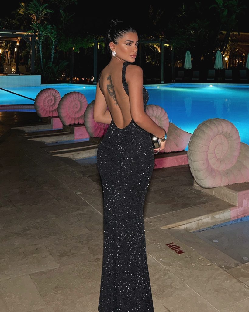 black slimfit backless dress
