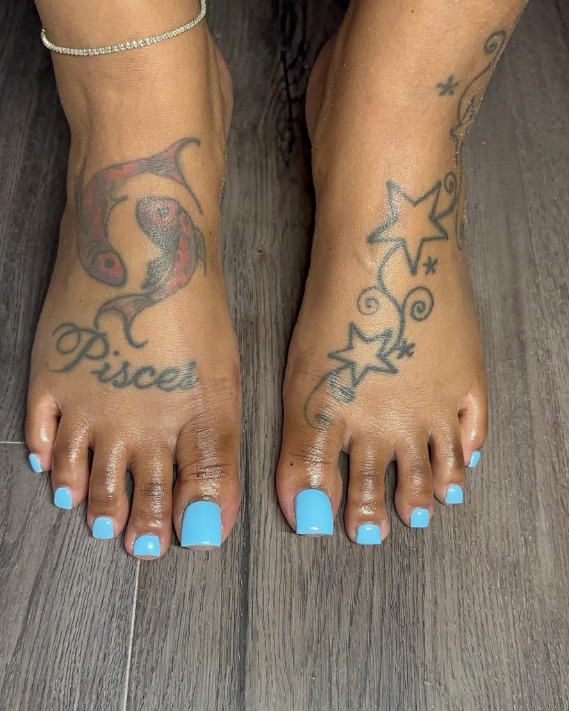 blue acrylic toe nails