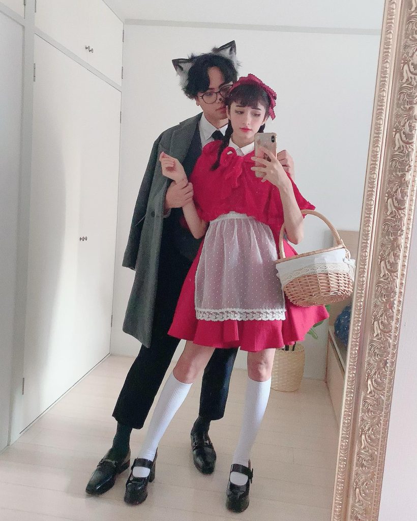 red couple halloween costumes
