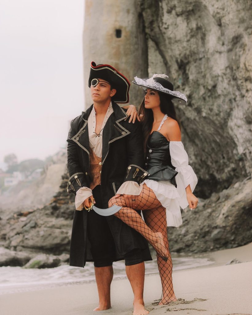 roma couple halloween costumes