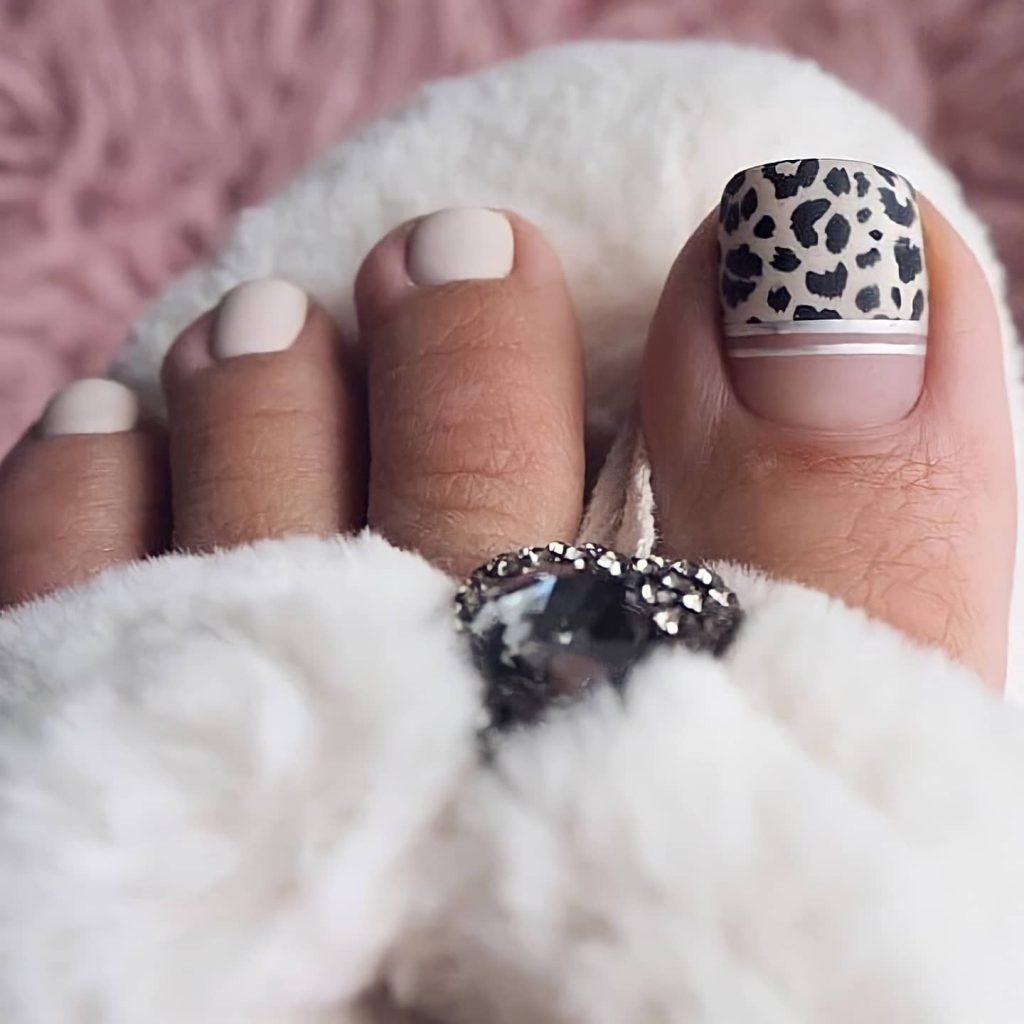 white toe with animal print