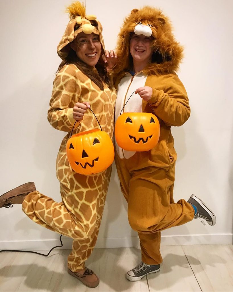 animal style best friend halloween costumes