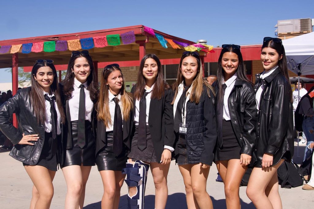 black fun group halloween costumes