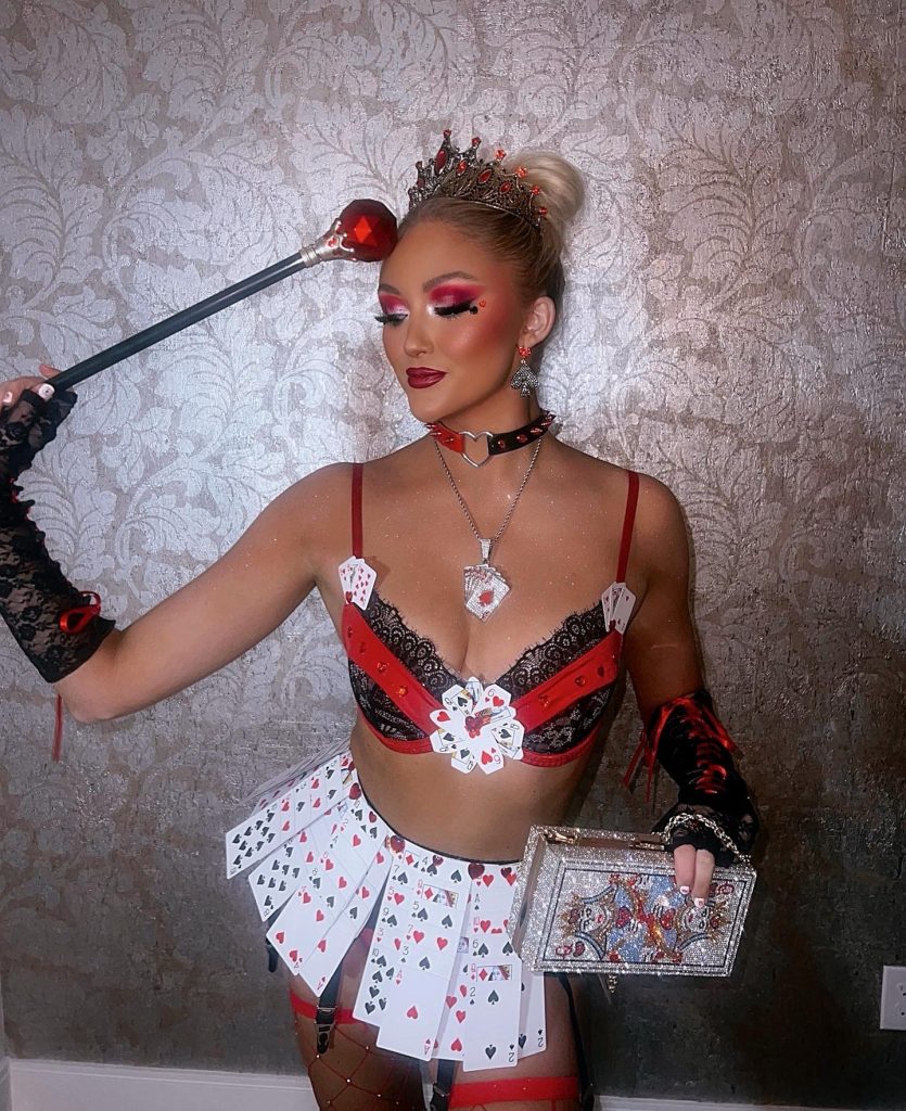 card style teenage halloween costume