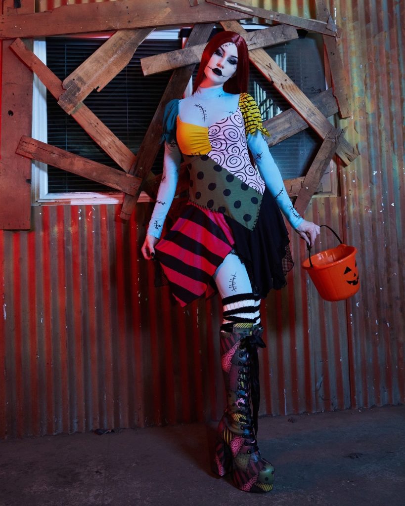 classy scary halloween costume