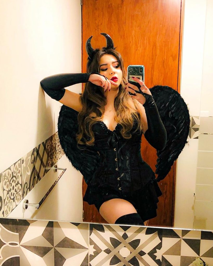 devil style teenage halloween costume