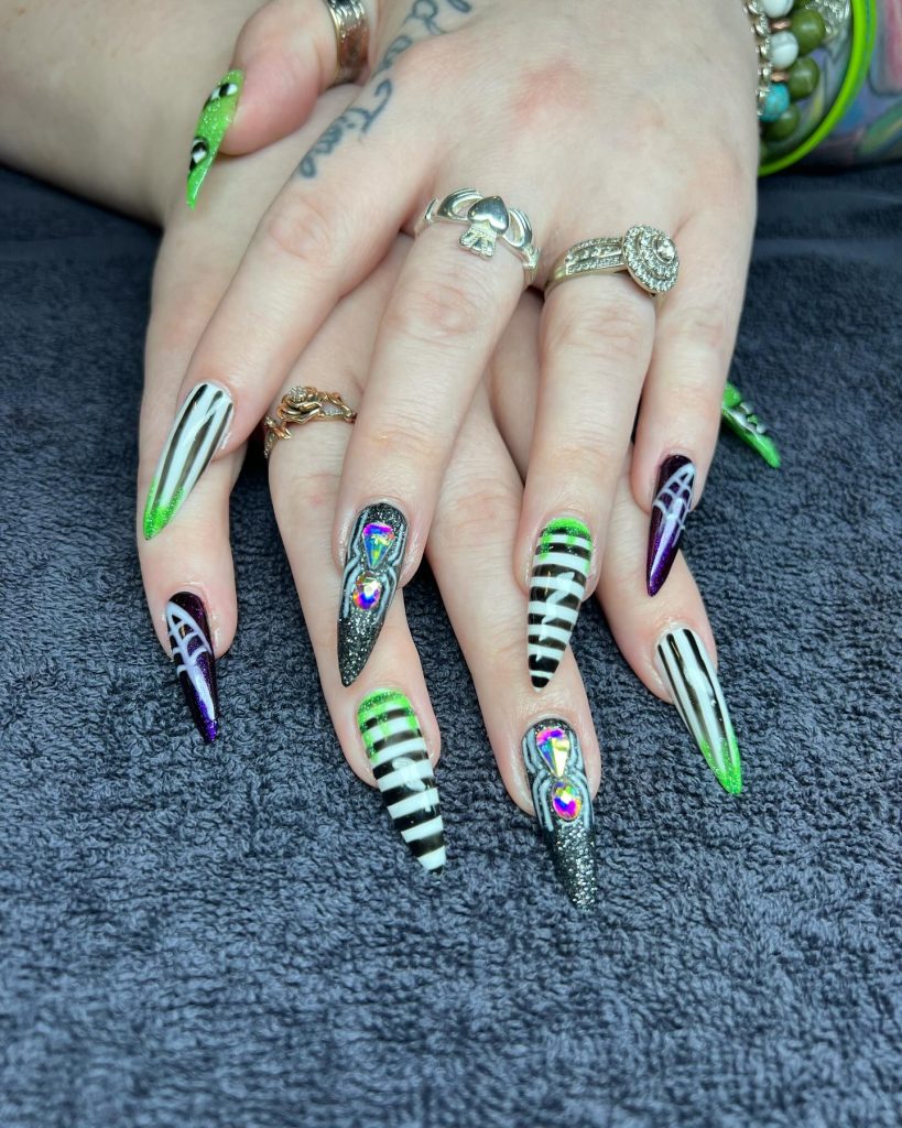 spider beetlejuice nails
