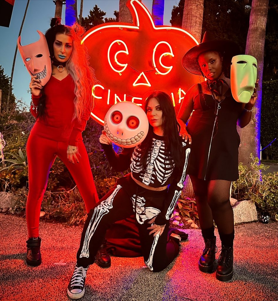 stunning trio halloween costumes