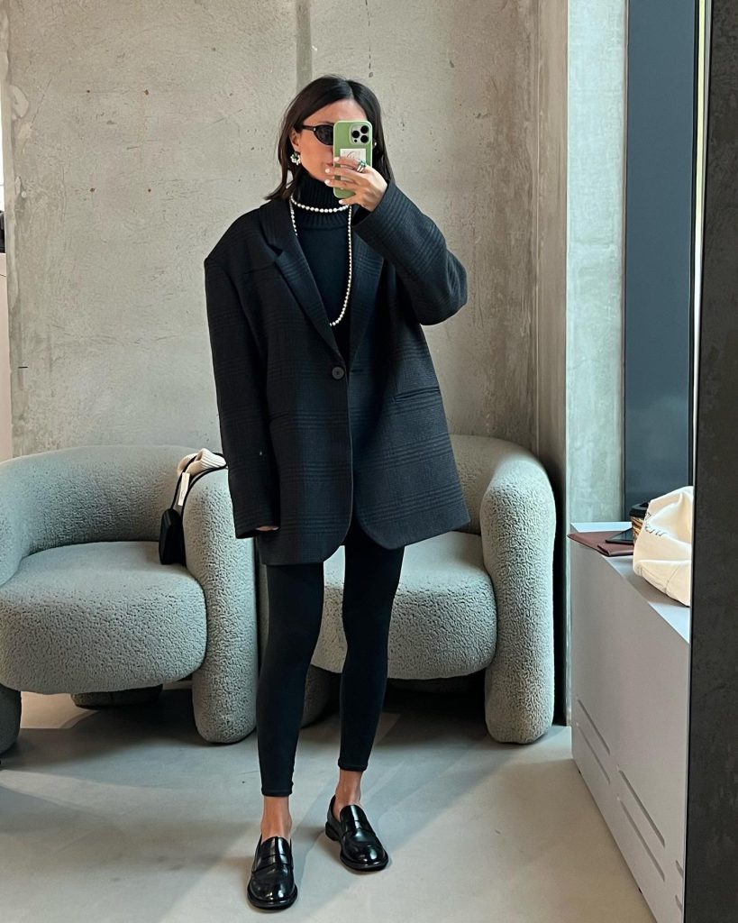 allblack legging outfit