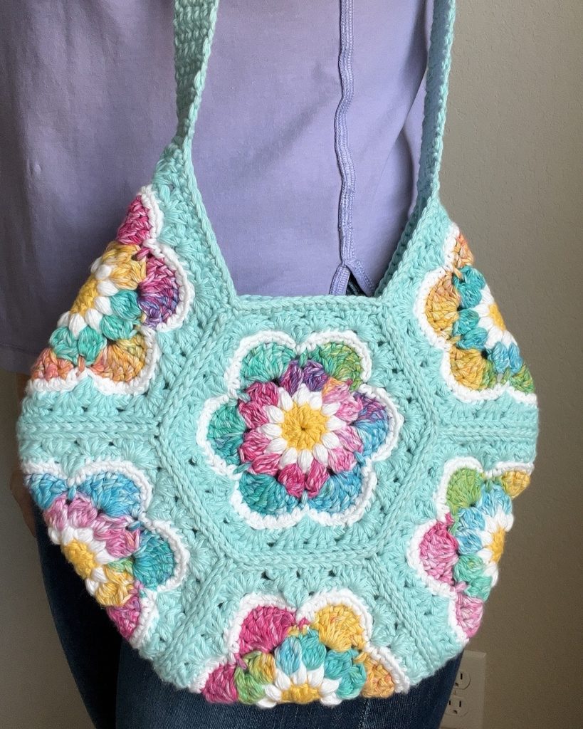 bloom crochet bag