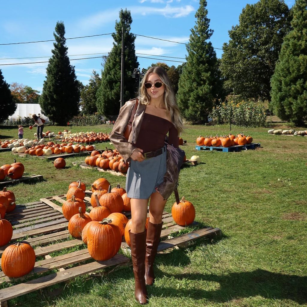 bodysuit thanksgiving outfit