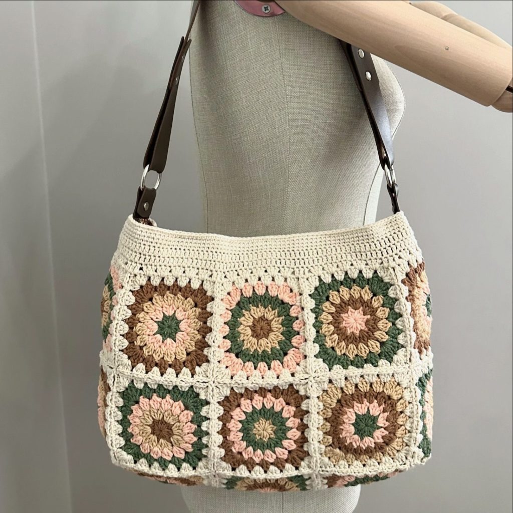 lovely crochet bag