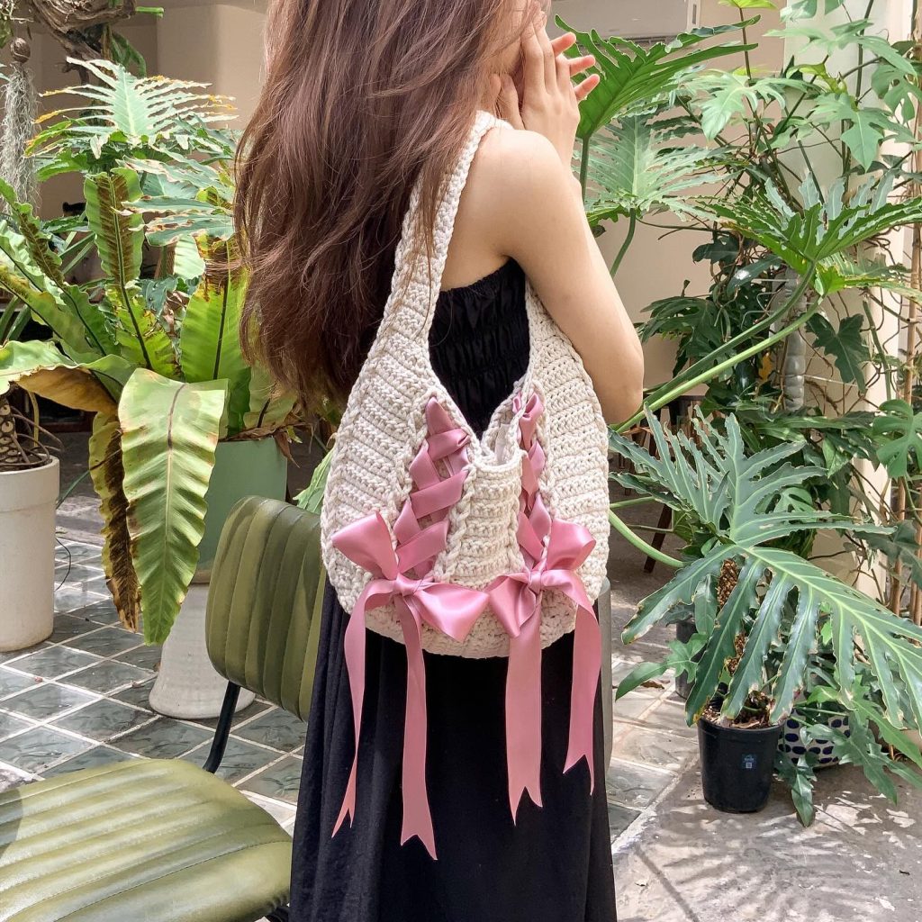 spring crochet bag