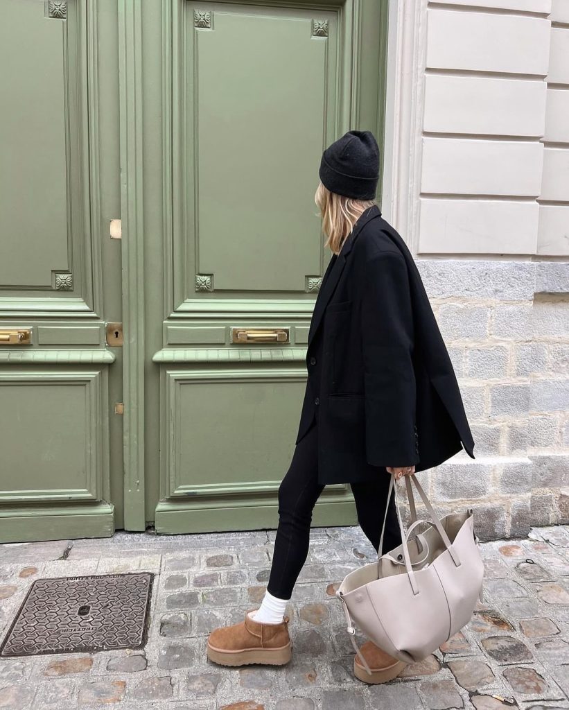 black winter women outfit